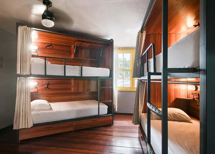 Slumber Party Tamarindo